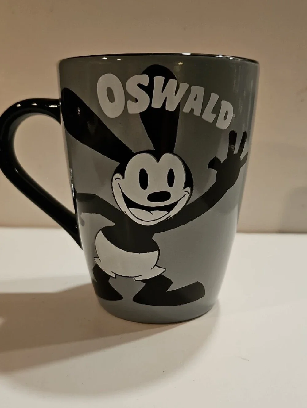 DISNEY STORE OSWALD CLASSIC COFFEE MUG THE LUCKY RABBIT ORIGINAL CUP BLACK&GRAY